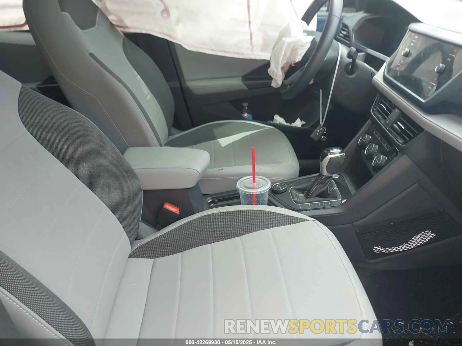 5 Photograph of a damaged car 3VVVX7B28RM028777 VOLKSWAGEN TAOS 2024