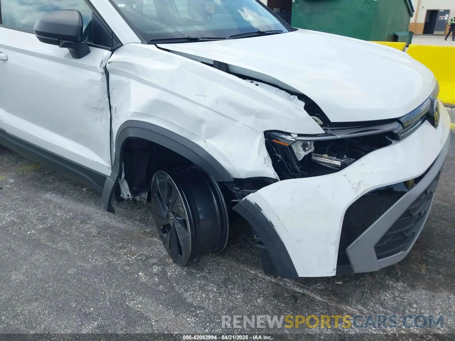 6 Фотография поврежденного автомобиля 3VV5C7B23SM005781 VOLKSWAGEN TAOS 2025