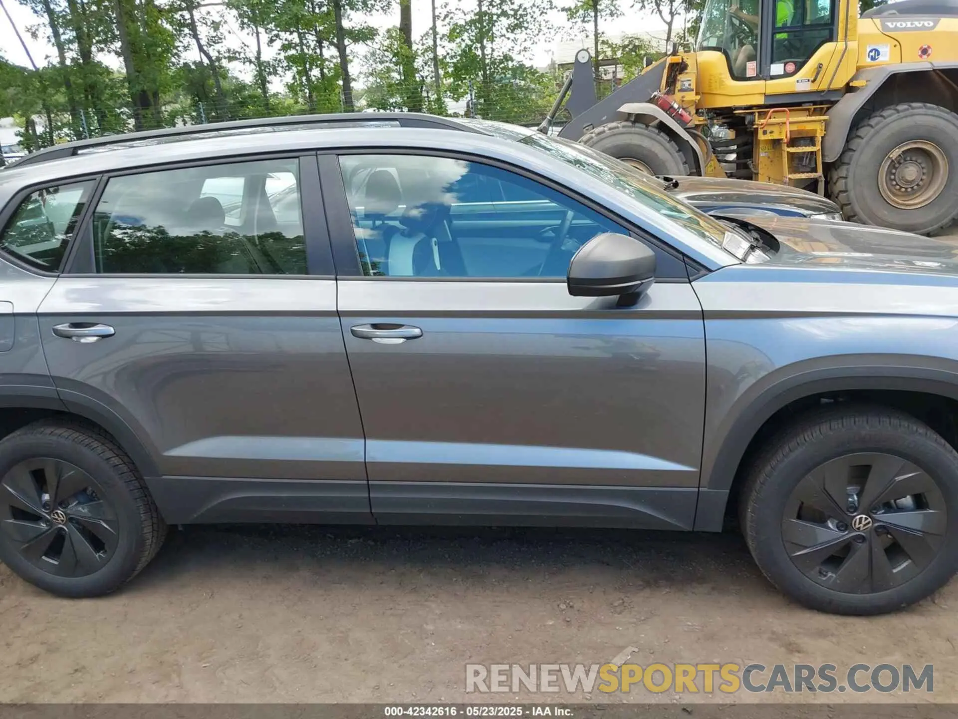 14 Фотография поврежденного автомобиля 3VV5C7B23SM012634 VOLKSWAGEN TAOS 2025