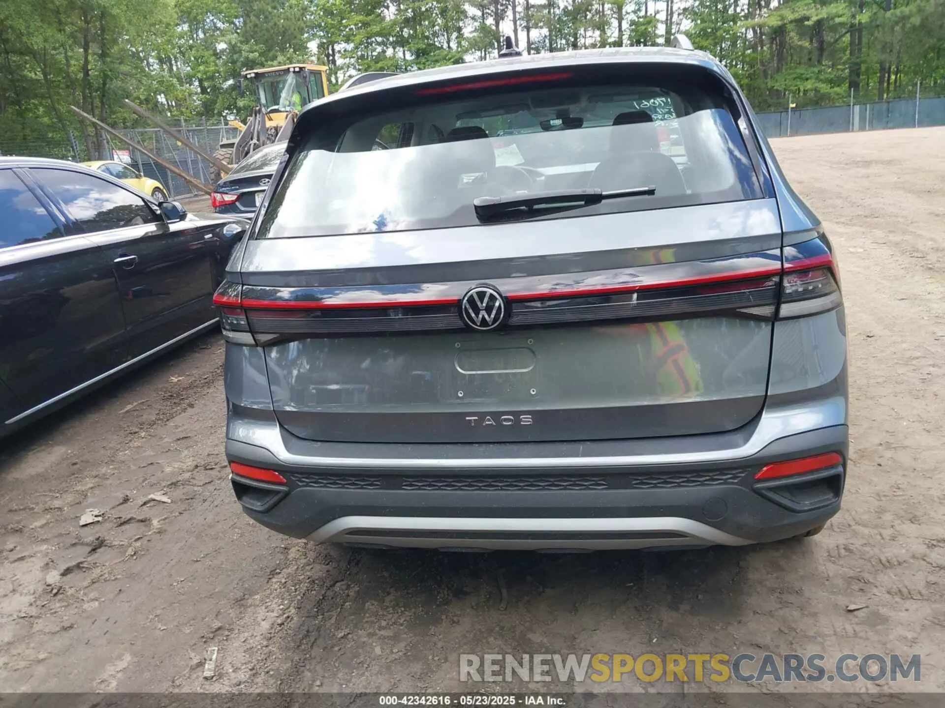 17 Фотография поврежденного автомобиля 3VV5C7B23SM012634 VOLKSWAGEN TAOS 2025
