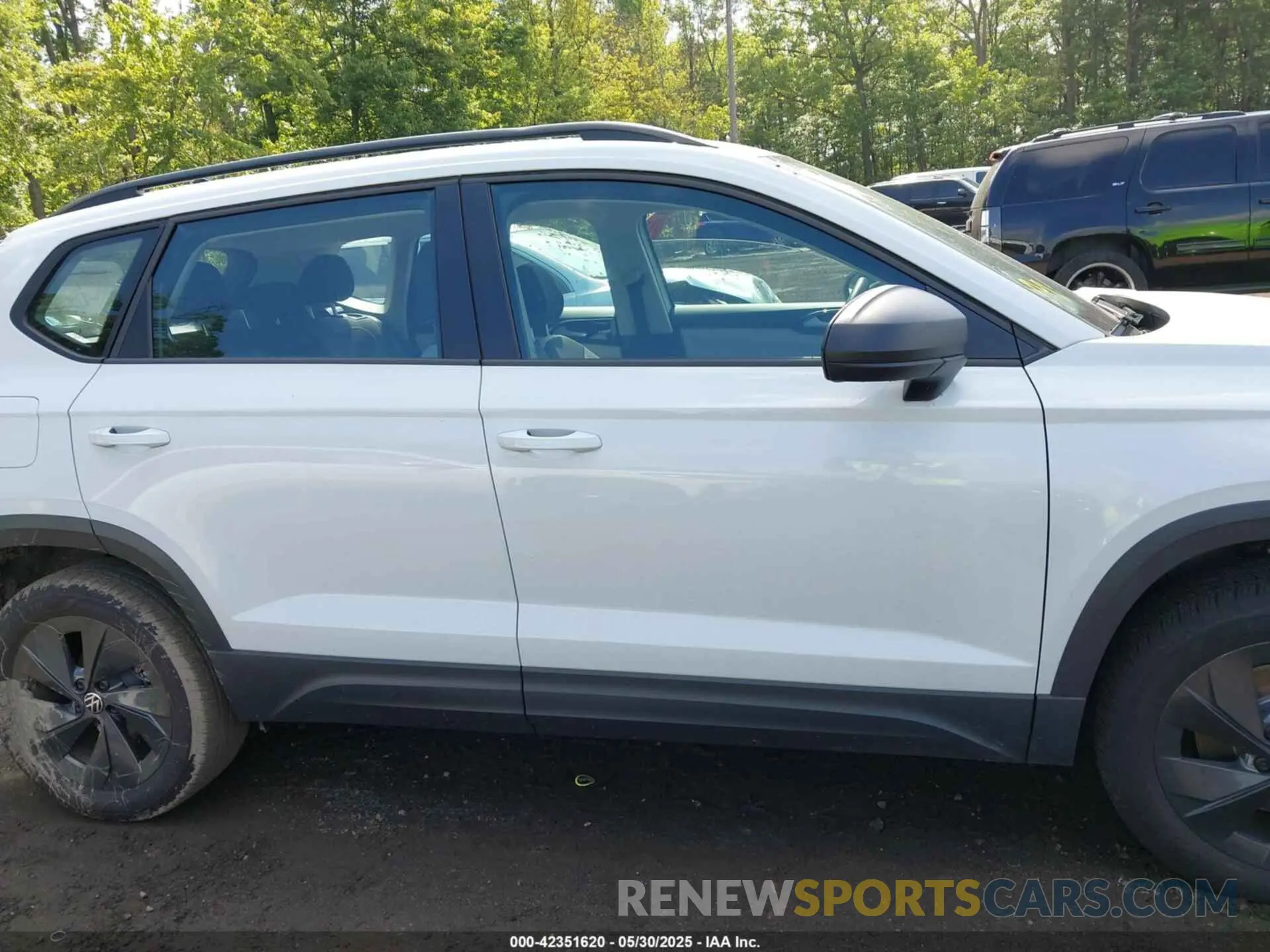 13 Photograph of a damaged car 3VV5C7B28SM015576 VOLKSWAGEN TAOS 2025