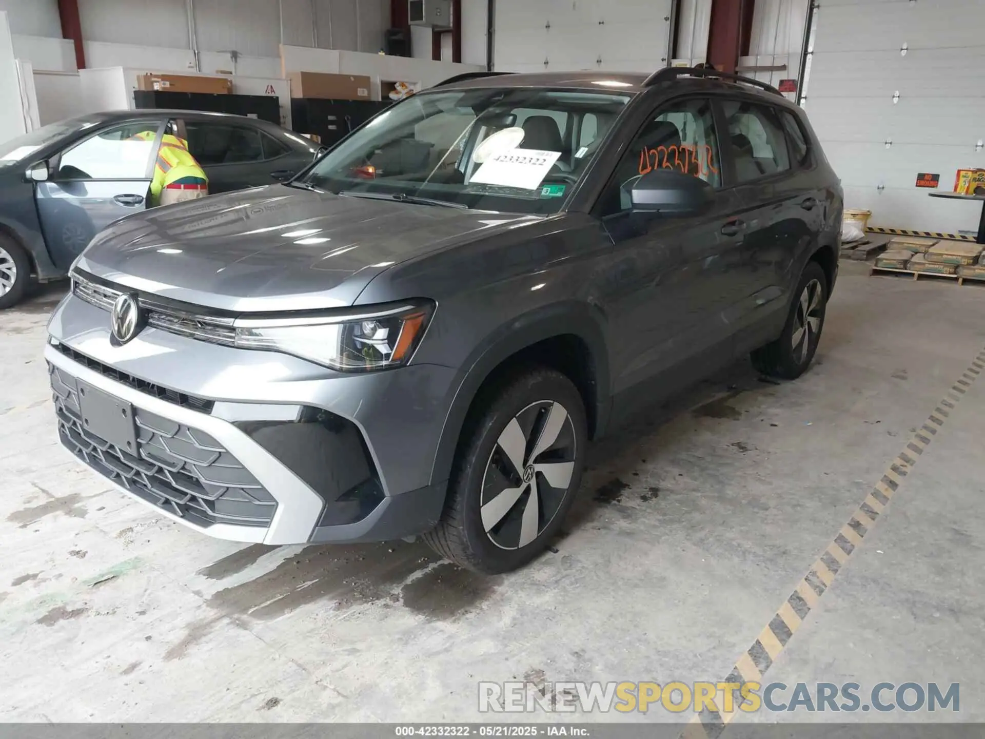 2 Photograph of a damaged car 3VV8C7B24SM030914 VOLKSWAGEN TAOS 2025