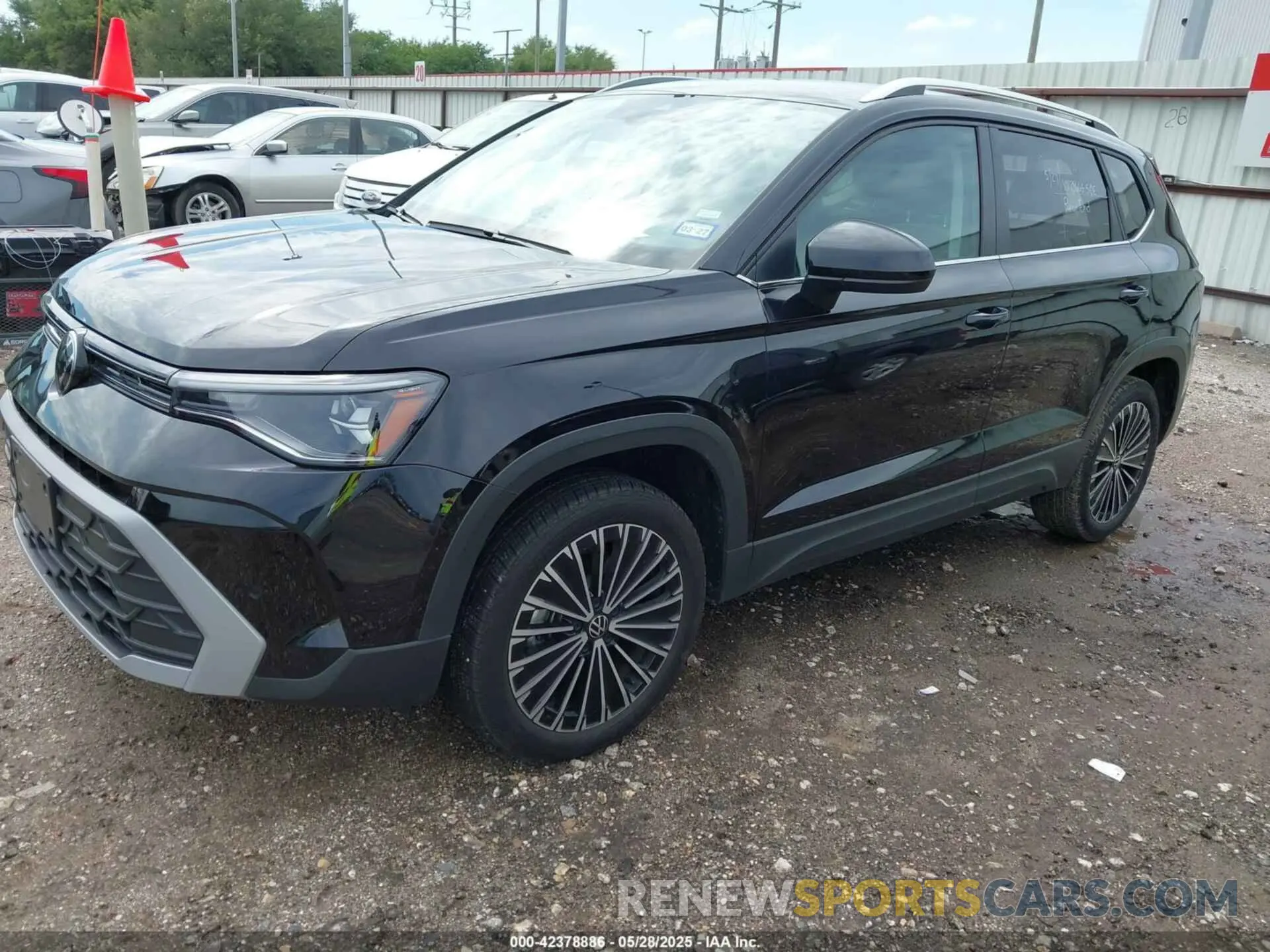 2 Photograph of a damaged car 3VVSC7B24SM045578 VOLKSWAGEN TAOS 2025