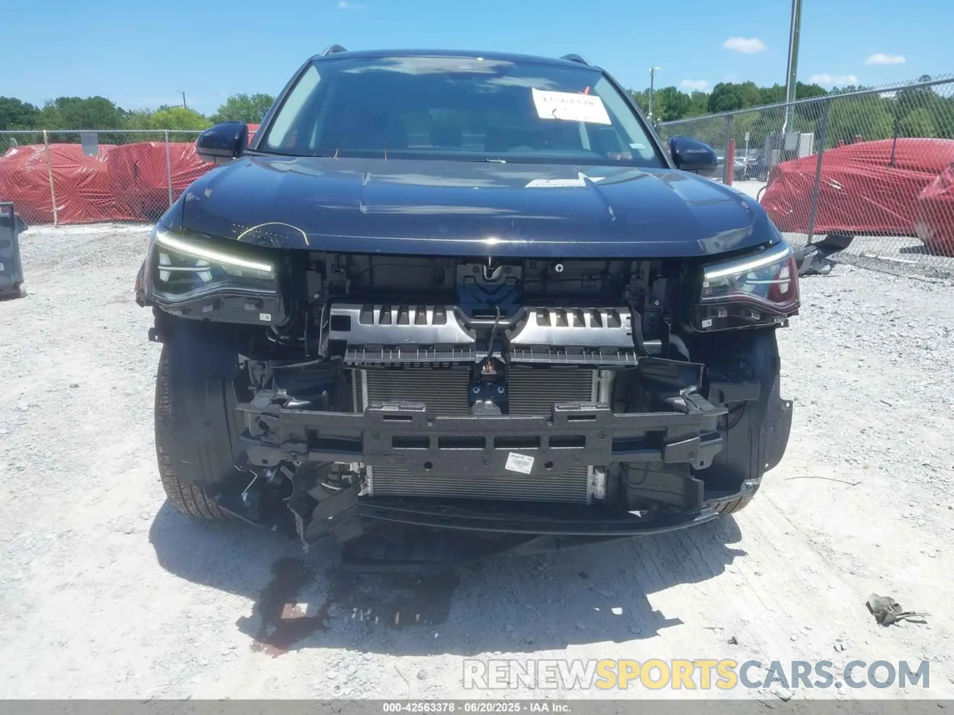 18 Photograph of a damaged car 3VVUC7B21SM044655 VOLKSWAGEN TAOS 2025