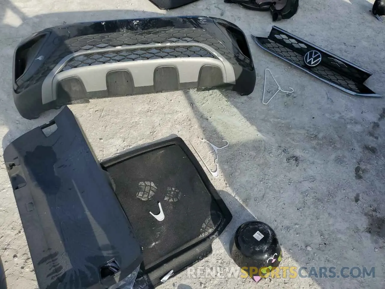 13 Photograph of a damaged car 3VVCX7B27NM086798 VOLKSWAGEN TAOS S 2022