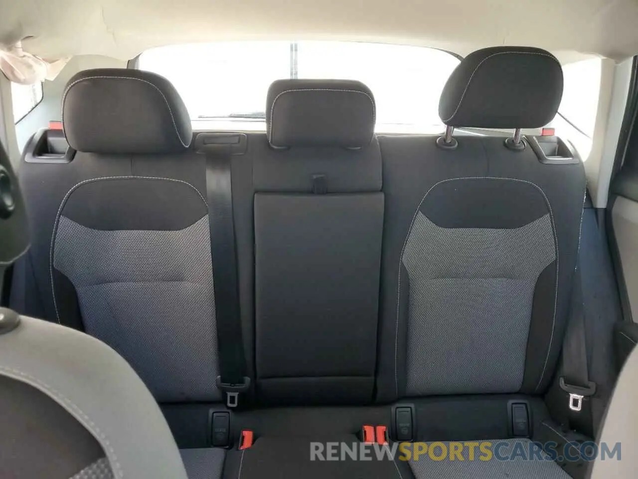 10 Фотография поврежденного автомобиля 3VV5X7B20RM079254 VOLKSWAGEN TAOS S 2024