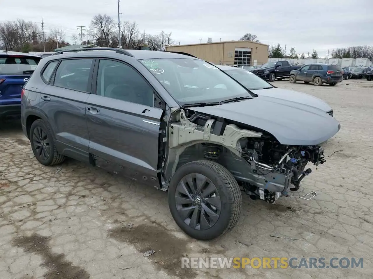 4 Photograph of a damaged car 3VV5X7B23RM076929 VOLKSWAGEN TAOS S 2024