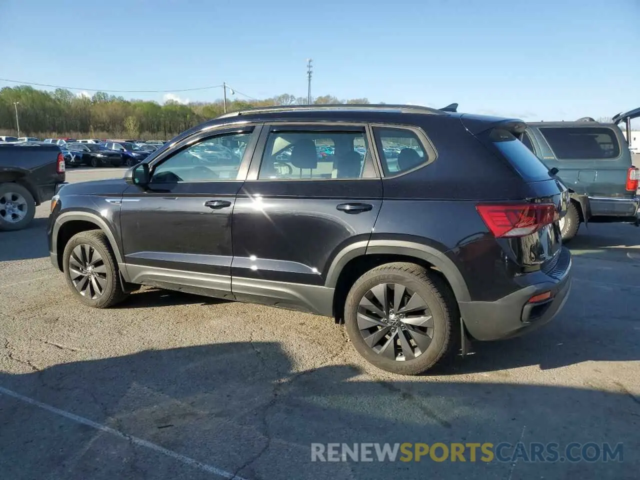 2 Photograph of a damaged car 3VV5X7B24RM093447 VOLKSWAGEN TAOS S 2024