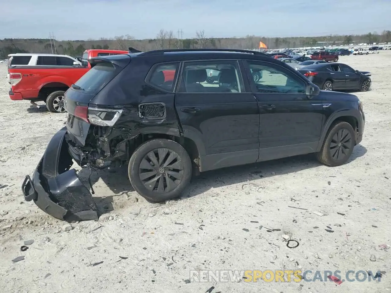 3 Photograph of a damaged car 3VV5X7B2XRM051560 VOLKSWAGEN TAOS S 2024