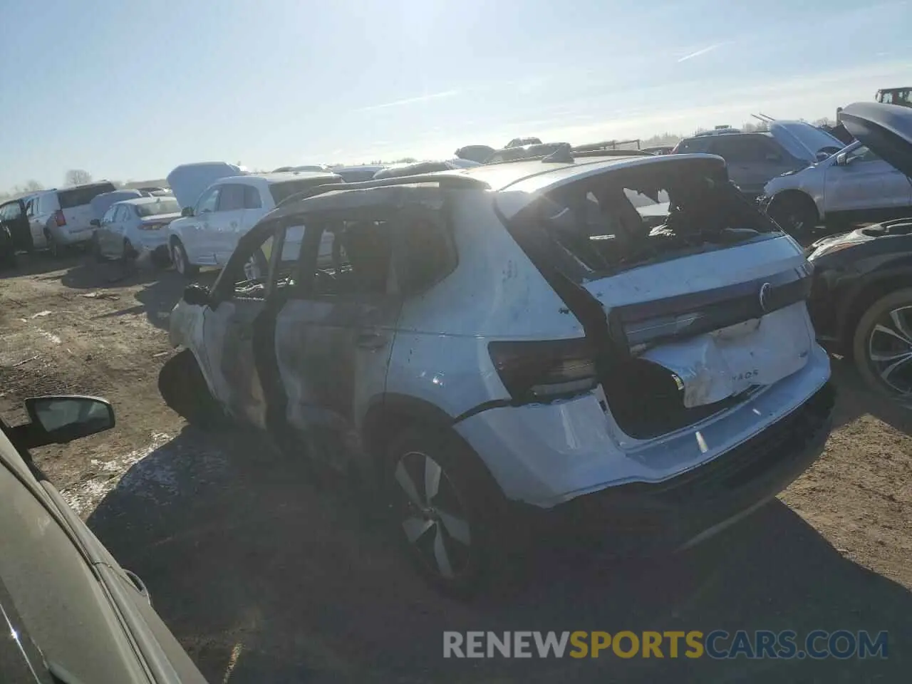 2 Photograph of a damaged car 3VV8C7B25SM011868 VOLKSWAGEN TAOS S 2025