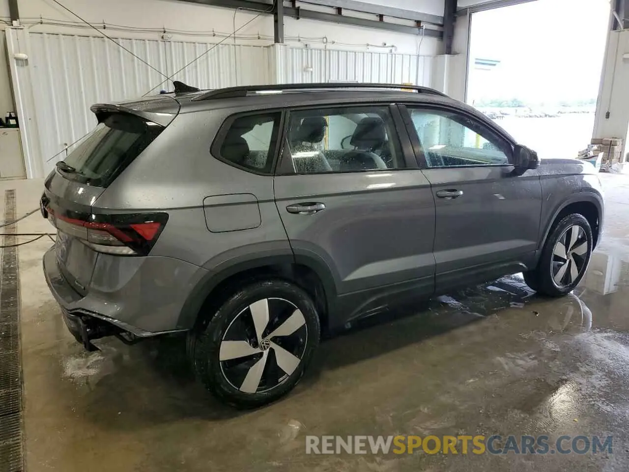 3 Photograph of a damaged car 3VV8C7B25SM035524 VOLKSWAGEN TAOS S 2025