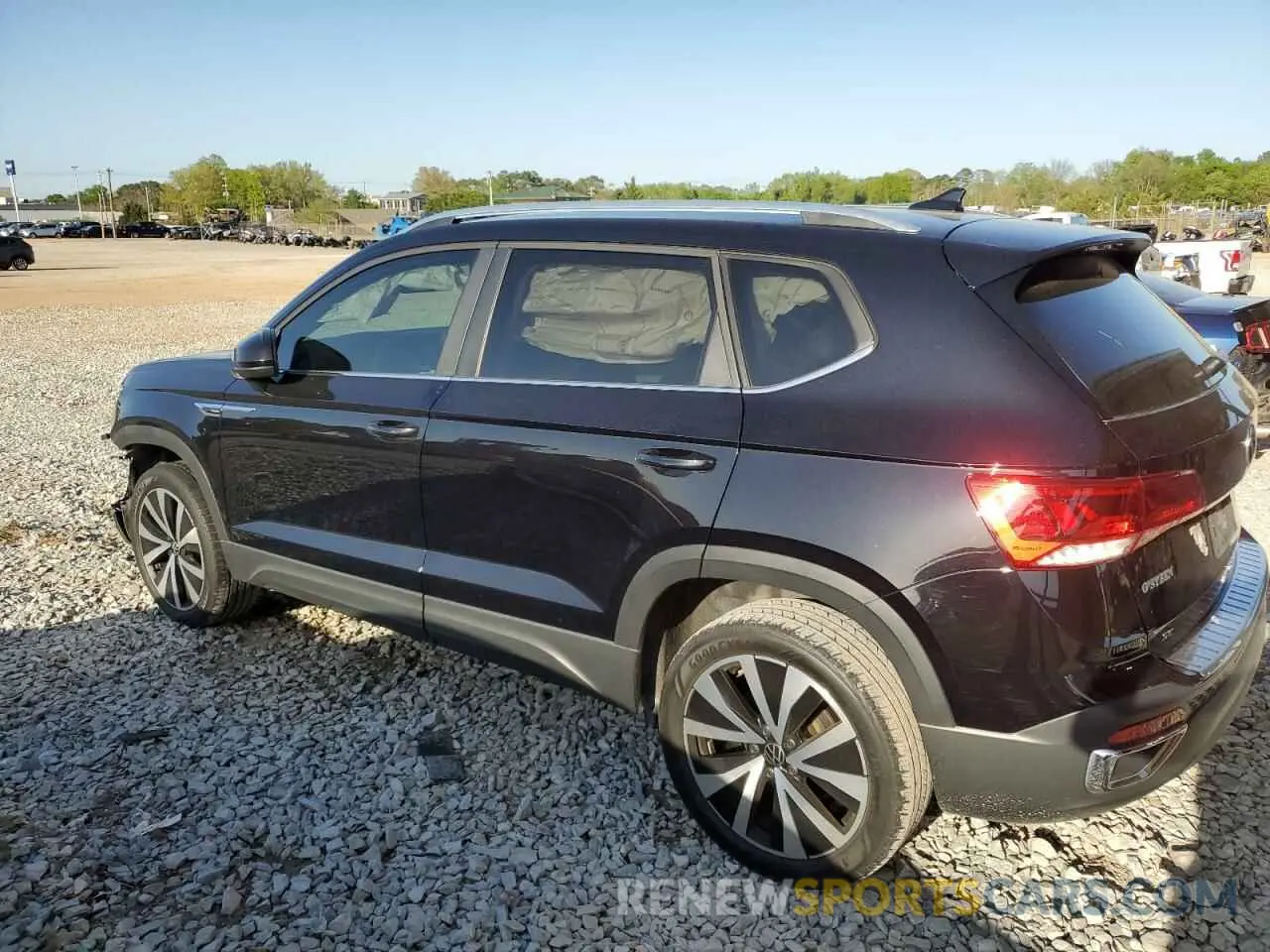 2 Photograph of a damaged car 3VVRX7B2XNM099149 VOLKSWAGEN TAOS SE 2022