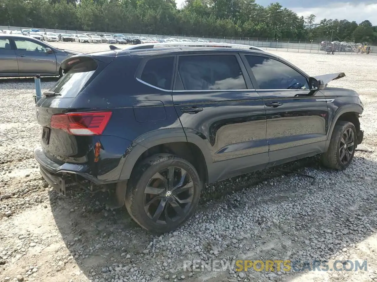 3 Photograph of a damaged car 3VVSX7B29NM097586 VOLKSWAGEN TAOS SE 2022