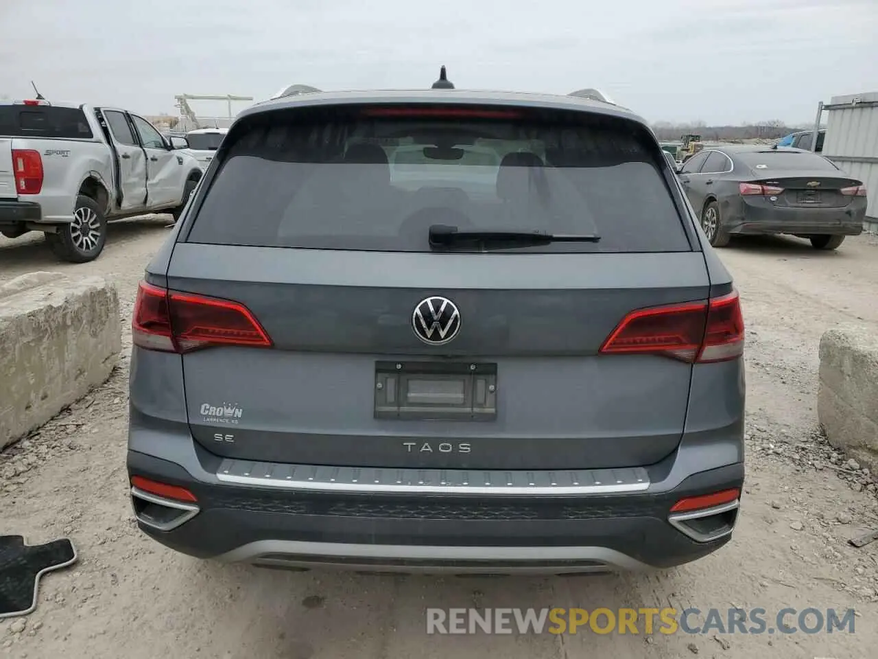 6 Photograph of a damaged car 3VVEX7B21PM318338 VOLKSWAGEN TAOS SE 2023
