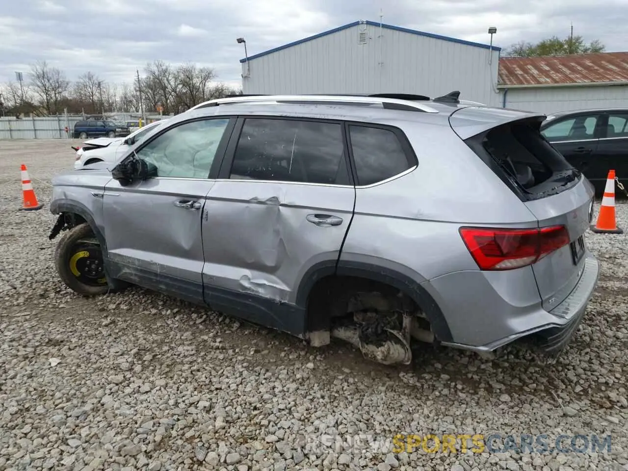 2 Фотография поврежденного автомобиля 3VVEX7B27PM334558 VOLKSWAGEN TAOS SE 2023
