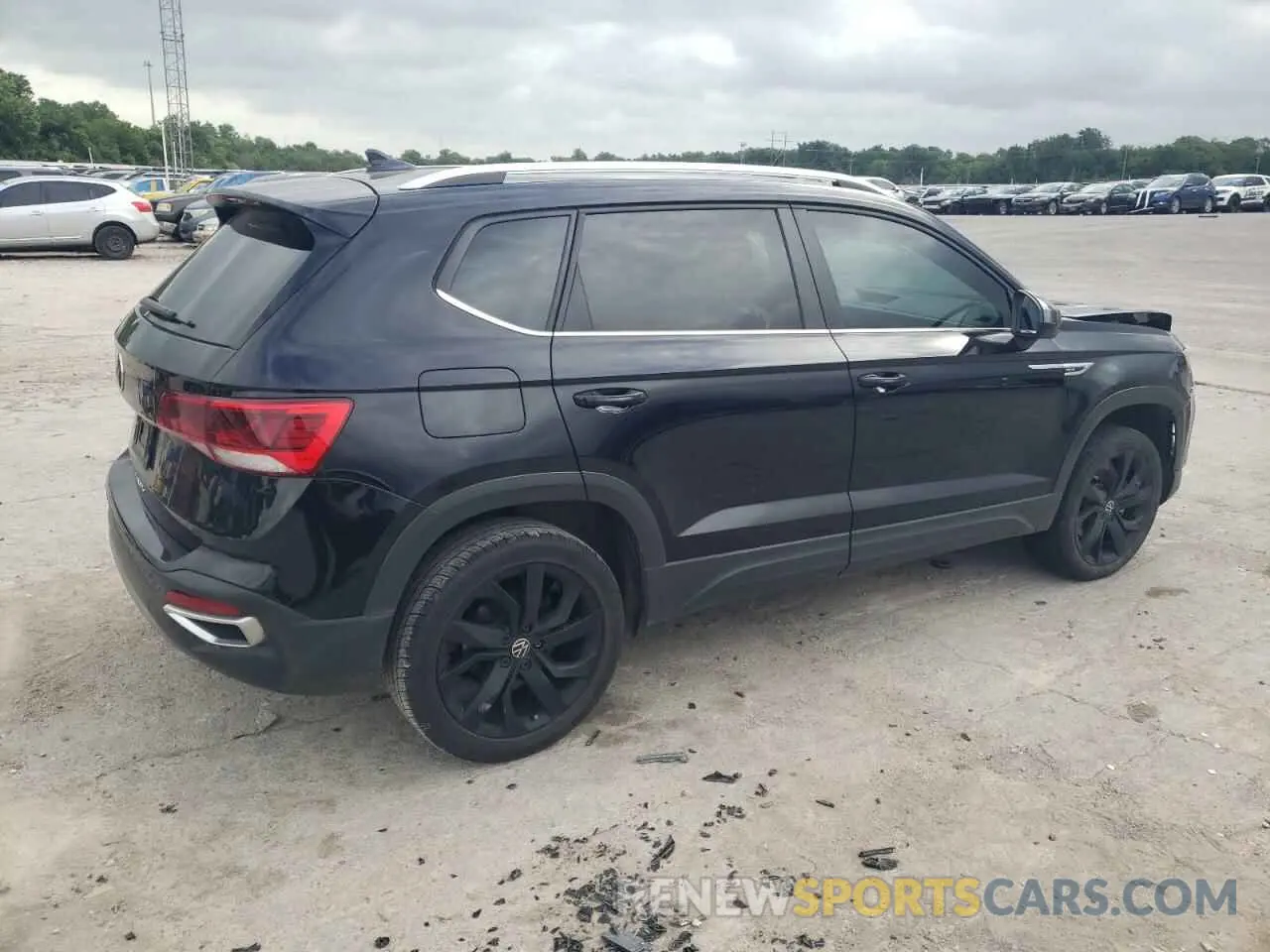 3 Фотография поврежденного автомобиля 3VVEX7B28PM306669 VOLKSWAGEN TAOS SE 2023
