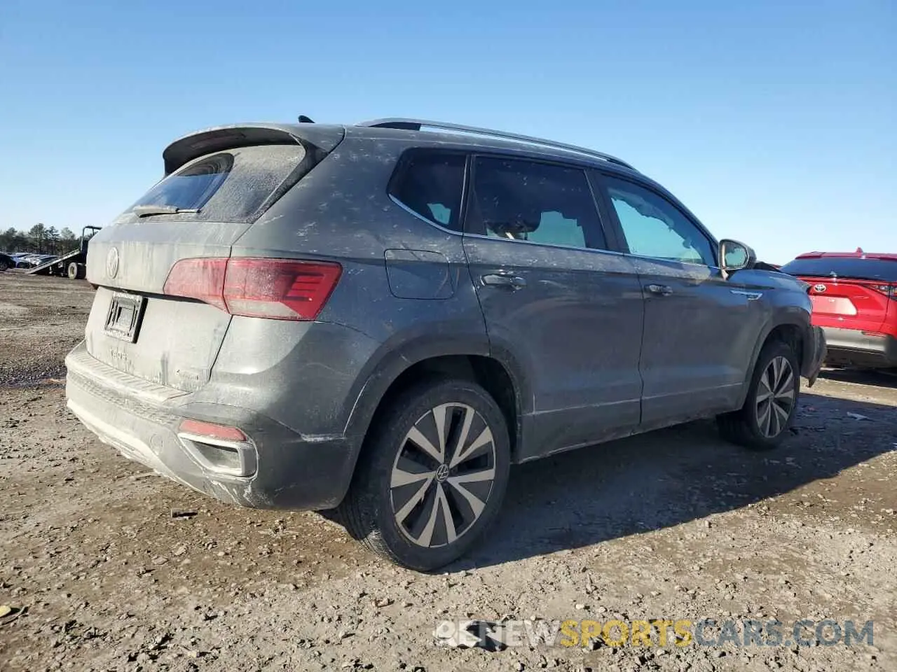 3 Фотография поврежденного автомобиля 3VVNX7B27PM319266 VOLKSWAGEN TAOS SE 2023
