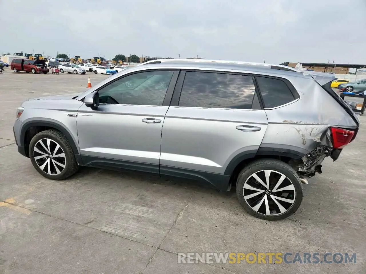 2 Photograph of a damaged car 3VVSX7B23PM316898 VOLKSWAGEN TAOS SE 2023