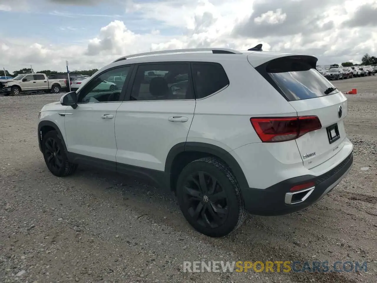 2 Фотография поврежденного автомобиля 3VVSX7B28PM377731 VOLKSWAGEN TAOS SE 2023