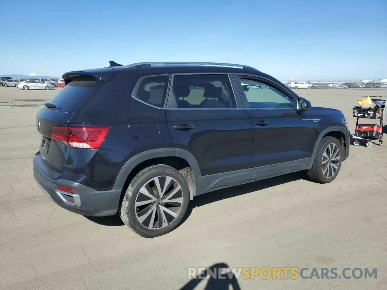 3 Photograph of a damaged car 3VVSX7B2XPM339014 VOLKSWAGEN TAOS SE 2023
