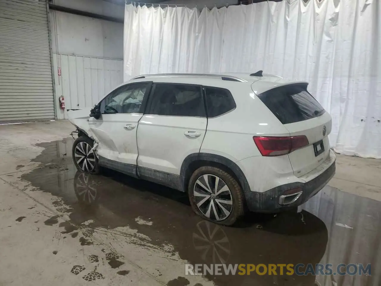 2 Photograph of a damaged car 3VVYX7B24PM332649 VOLKSWAGEN TAOS SE 2023