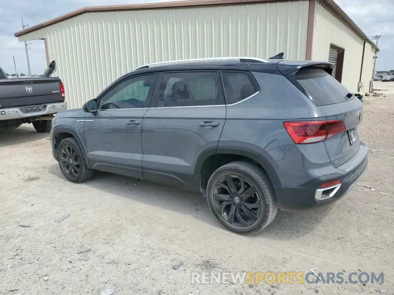 2 Photograph of a damaged car 3VVEX7B20RM041328 VOLKSWAGEN TAOS SE 2024