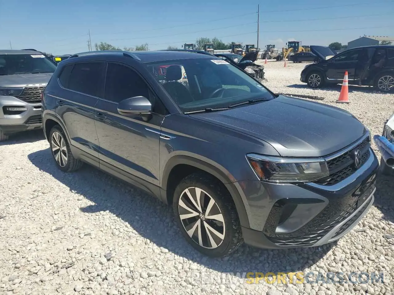 4 Фотография поврежденного автомобиля 3VVEX7B23RM043560 VOLKSWAGEN TAOS SE 2024