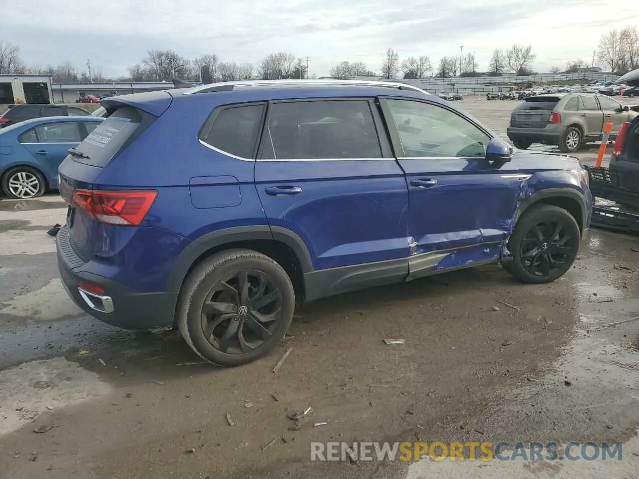 3 Photograph of a damaged car 3VVEX7B23RM104633 VOLKSWAGEN TAOS SE 2024