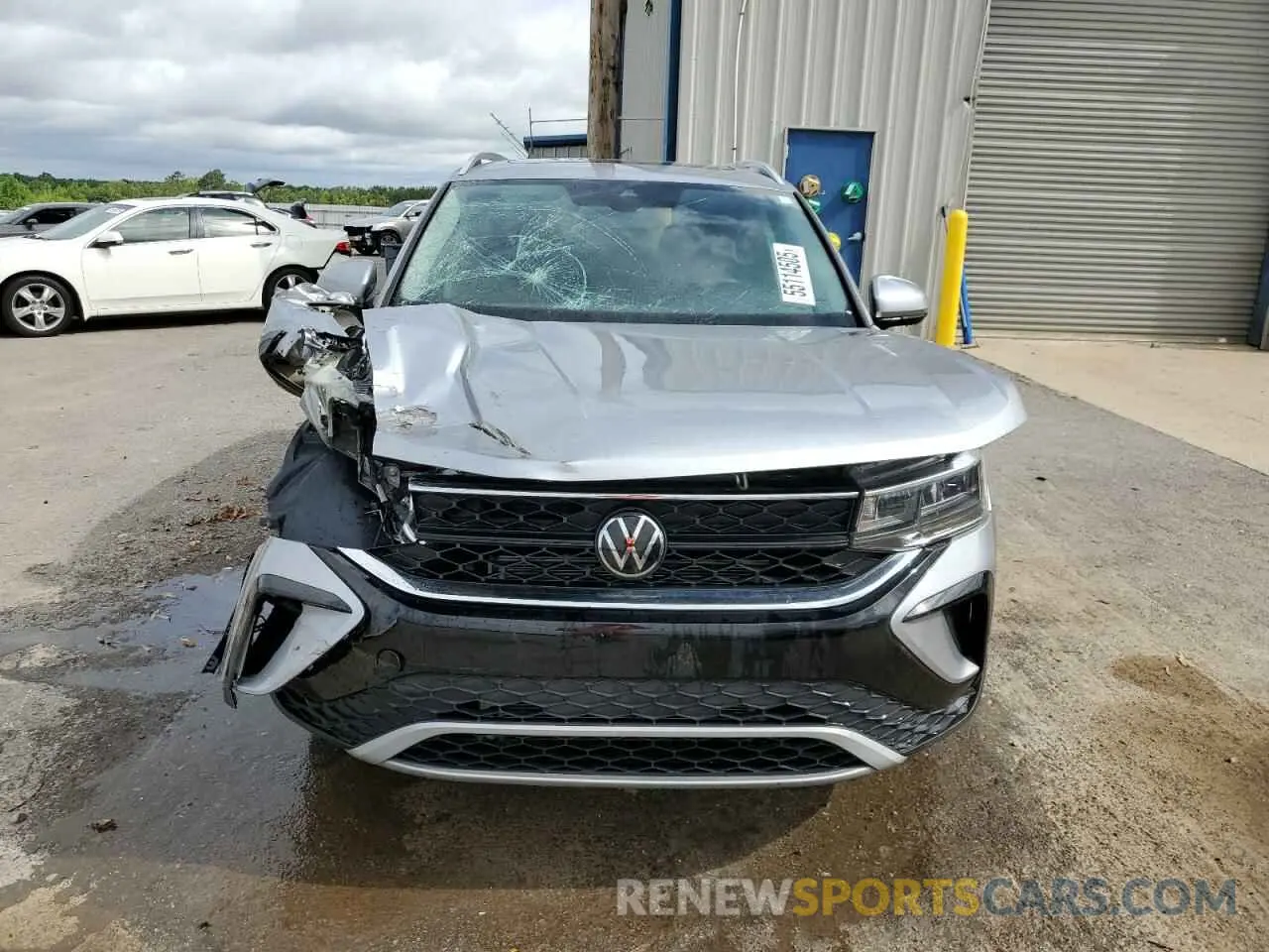 5 Фотография поврежденного автомобиля 3VVEX7B25RM010172 VOLKSWAGEN TAOS SE 2024