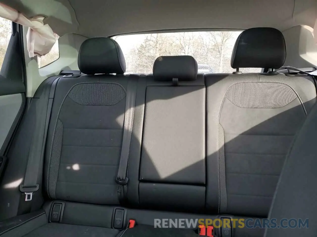 10 Фотография поврежденного автомобиля 3VVEX7B26RM010696 VOLKSWAGEN TAOS SE 2024