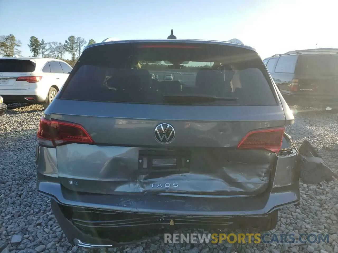 6 Photograph of a damaged car 3VVEX7B26RM096964 VOLKSWAGEN TAOS SE 2024