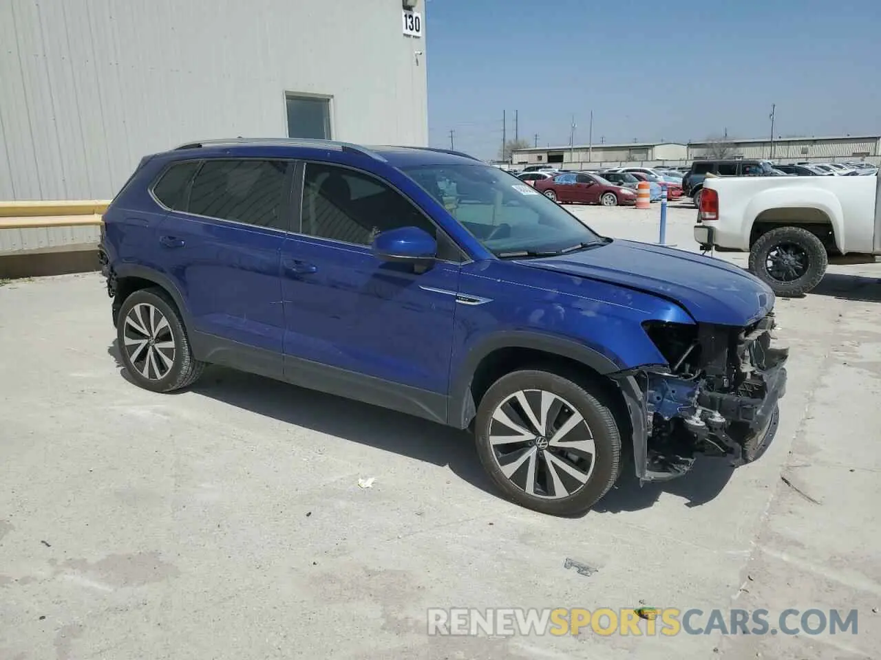 4 Photograph of a damaged car 3VVEX7B27RM065125 VOLKSWAGEN TAOS SE 2024