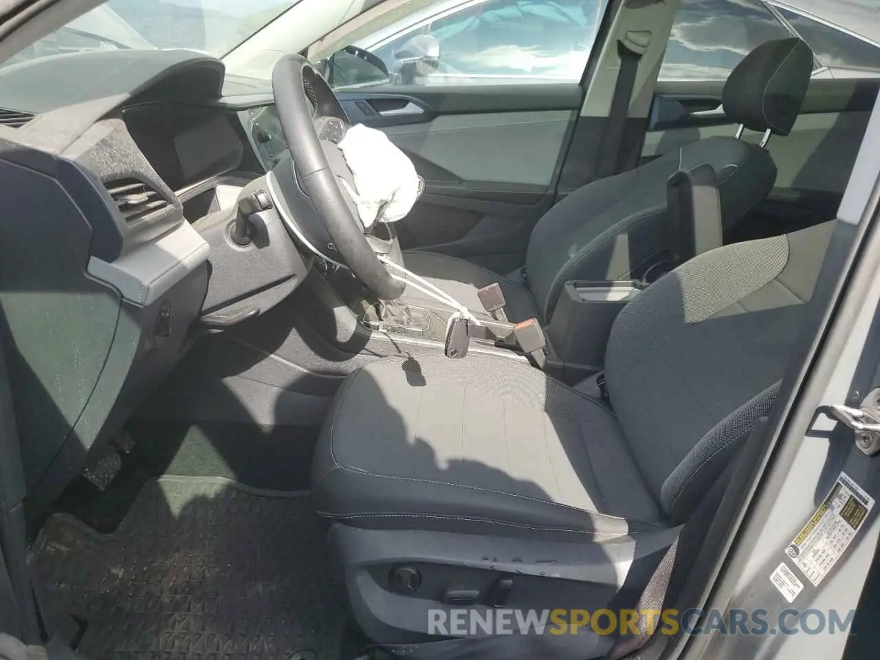7 Photograph of a damaged car 3VVEX7B29RM084842 VOLKSWAGEN TAOS SE 2024