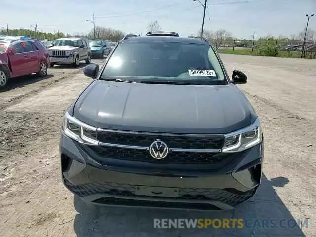 14 Photograph of a damaged car 3VVLX7B23RM121570 VOLKSWAGEN TAOS SE 2024