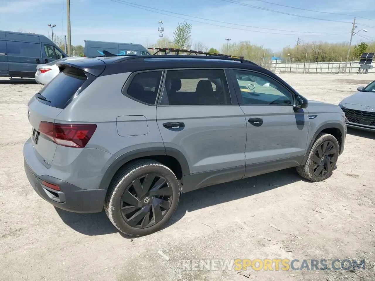 3 Photograph of a damaged car 3VVLX7B23RM121570 VOLKSWAGEN TAOS SE 2024