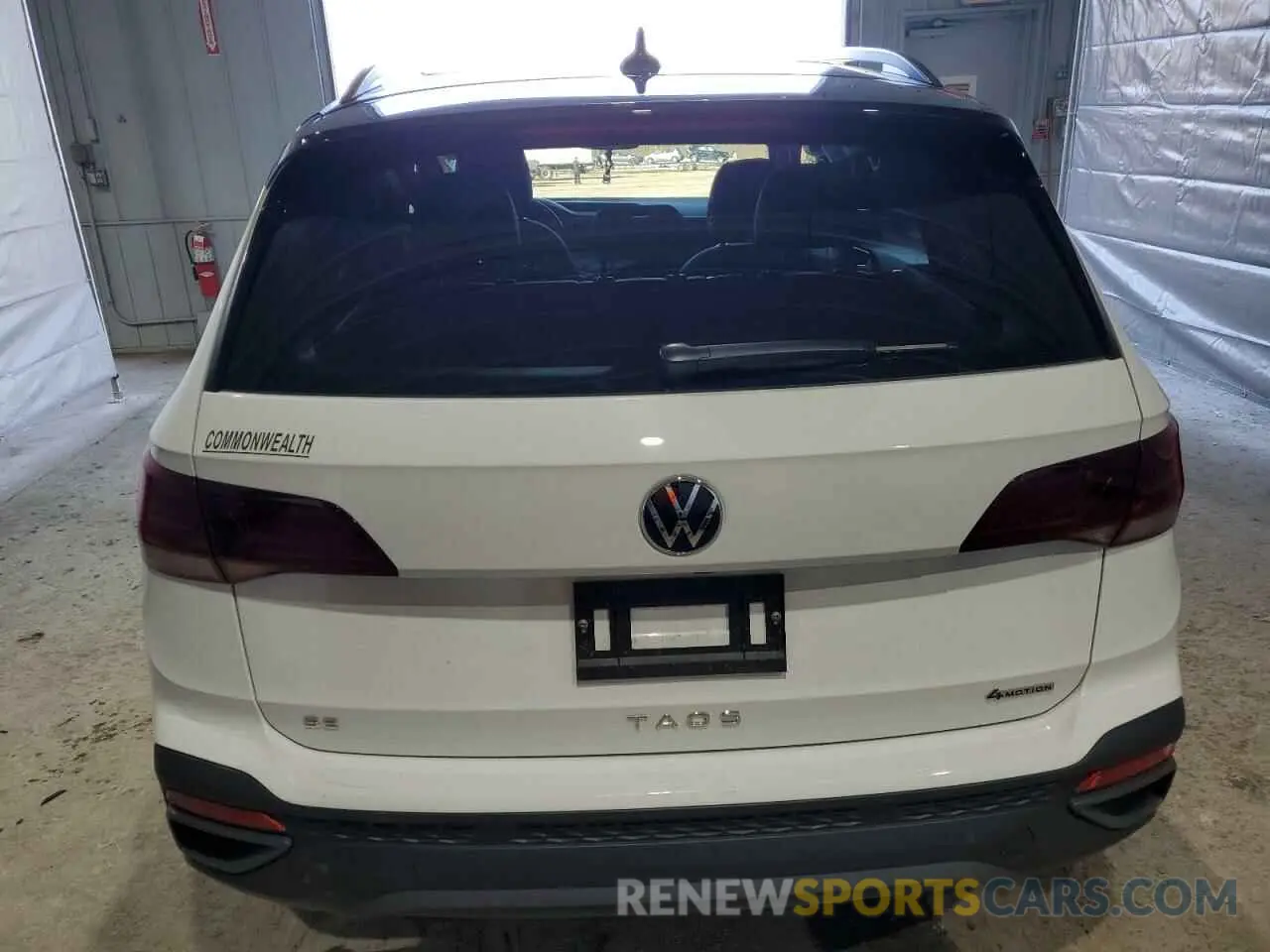 6 Фотография поврежденного автомобиля 3VVLX7B29RM121251 VOLKSWAGEN TAOS SE 2024