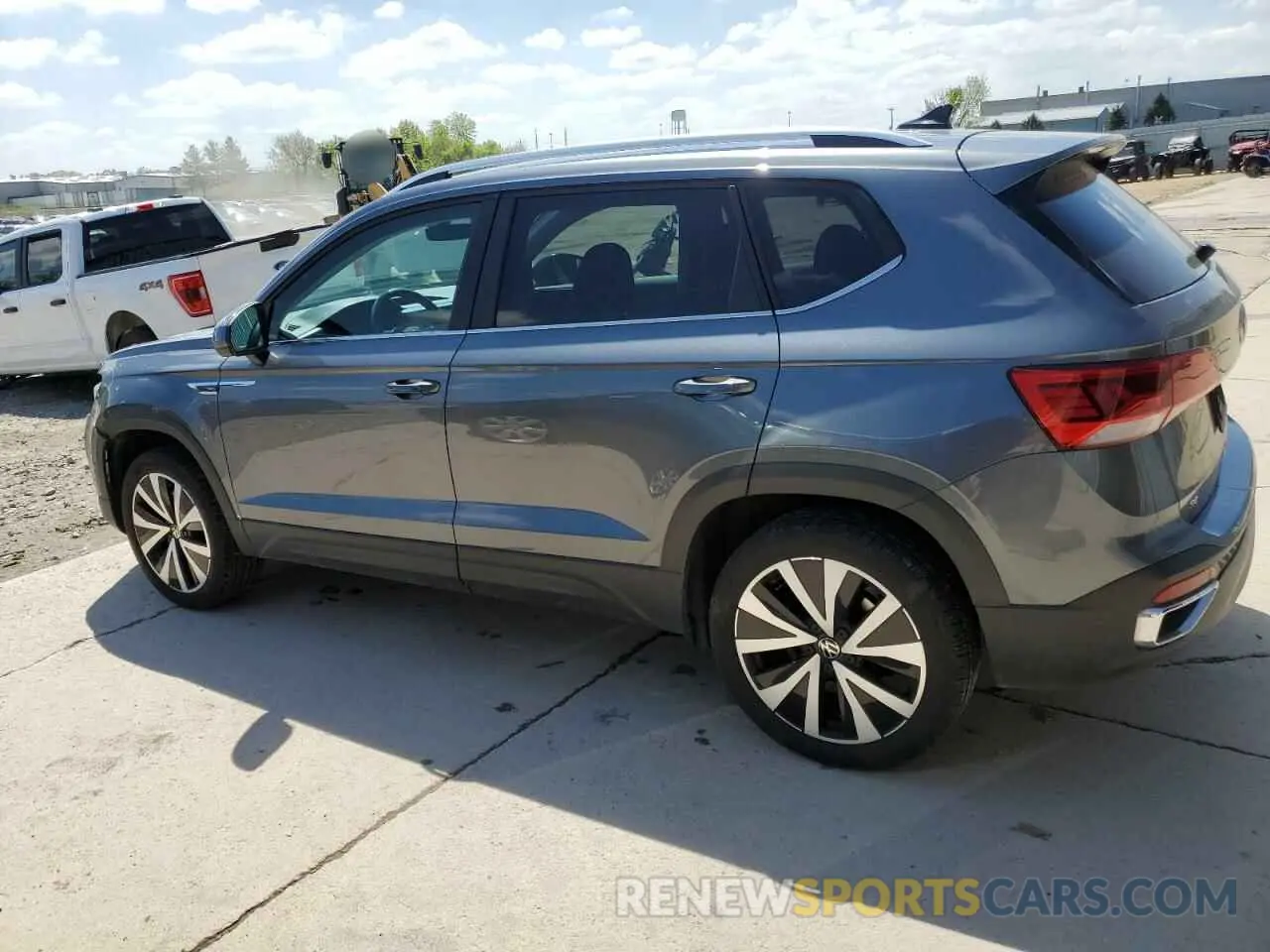 2 Фотография поврежденного автомобиля 3VVSX7B20RM012706 VOLKSWAGEN TAOS SE 2024