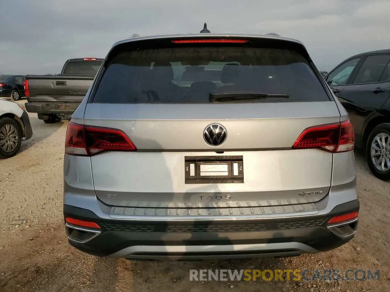 6 Photograph of a damaged car 3VVSX7B21RM069464 VOLKSWAGEN TAOS SE 2024