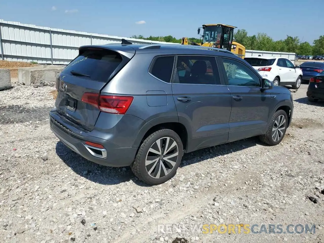 3 Photograph of a damaged car 3VVSX7B26RM008403 VOLKSWAGEN TAOS SE 2024