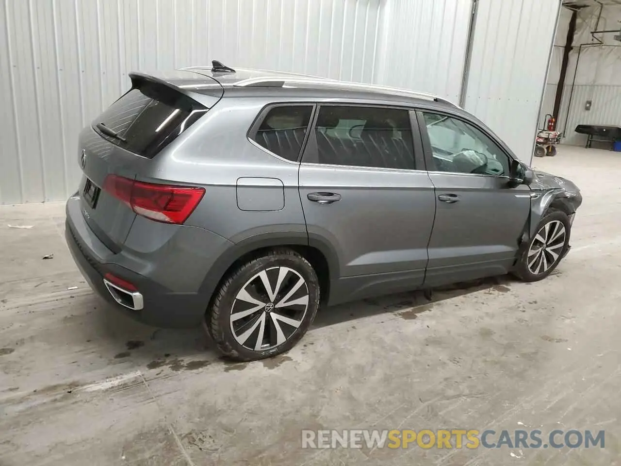 3 Photograph of a damaged car 3VVSX7B27RM035402 VOLKSWAGEN TAOS SE 2024