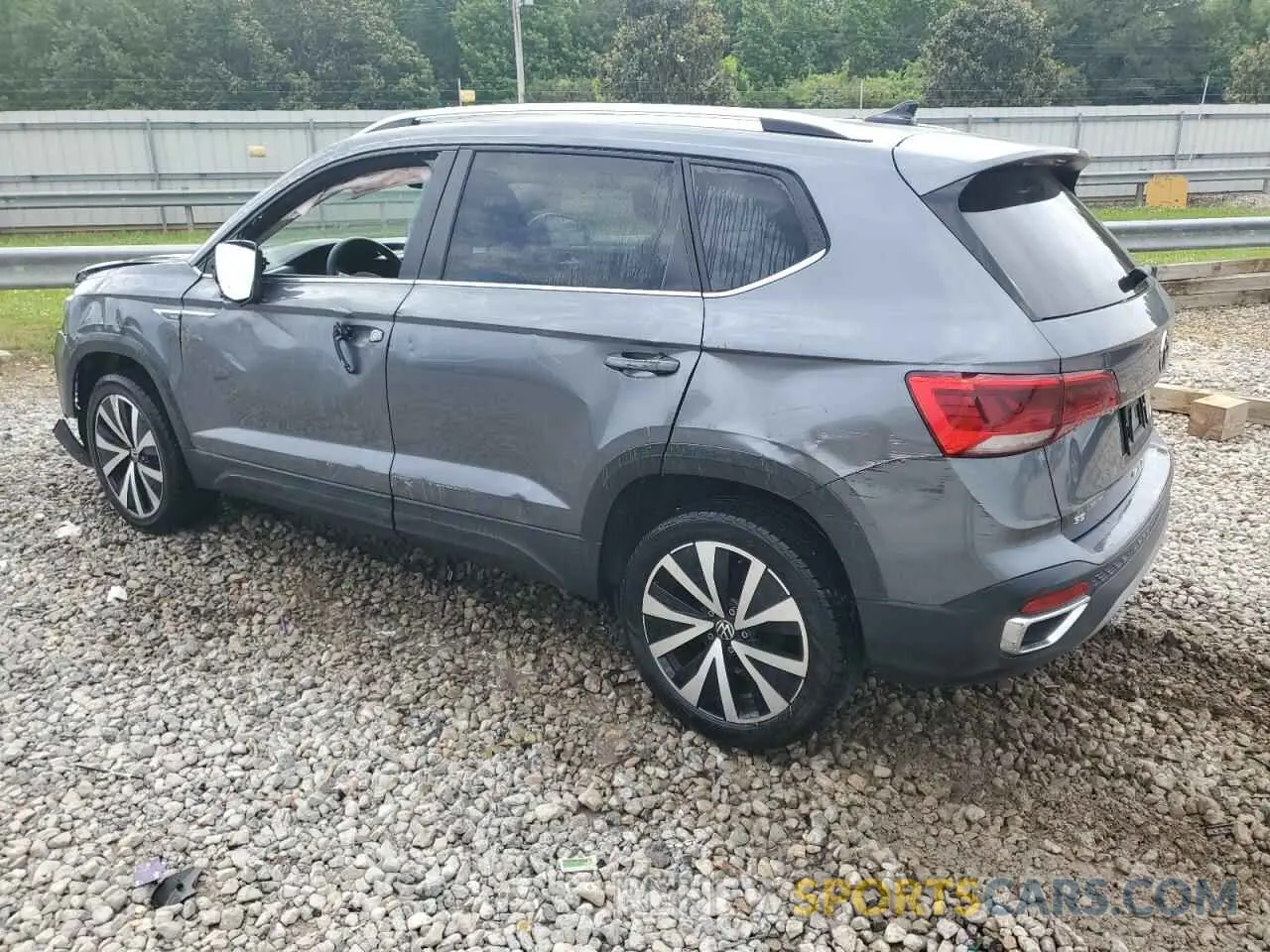 2 Фотография поврежденного автомобиля 3VVSX7B2XRM008467 VOLKSWAGEN TAOS SE 2024