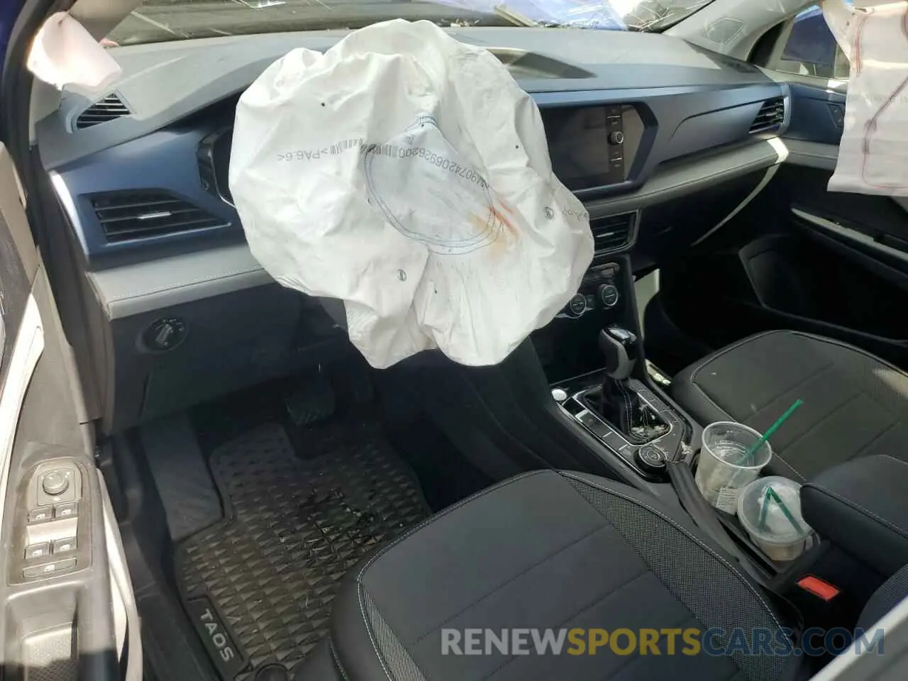 8 Photograph of a damaged car 3VVUX7B24RM068270 VOLKSWAGEN TAOS SE 2024