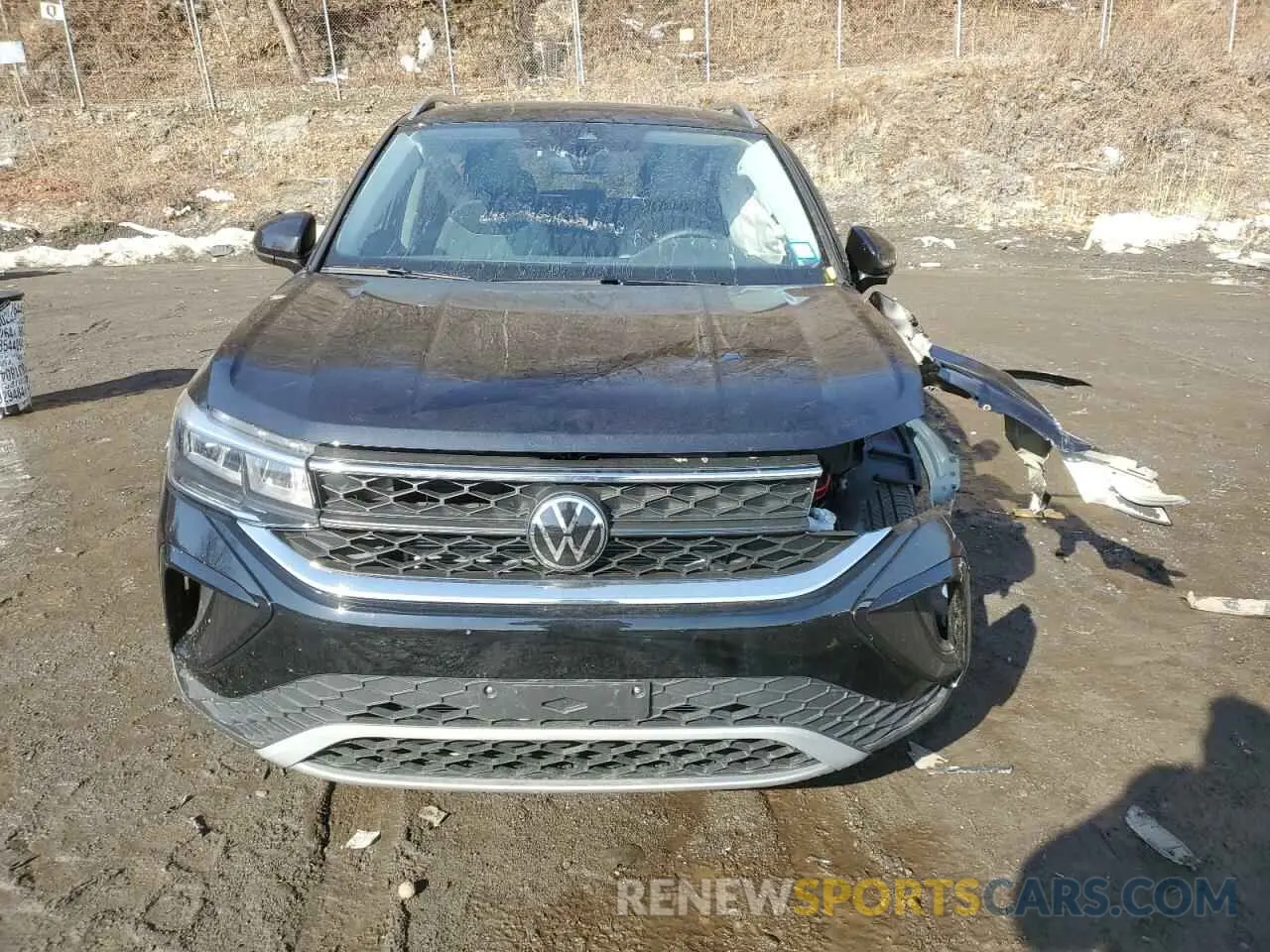 5 Photograph of a damaged car 3VVVX7B24RM128682 VOLKSWAGEN TAOS SE 2024