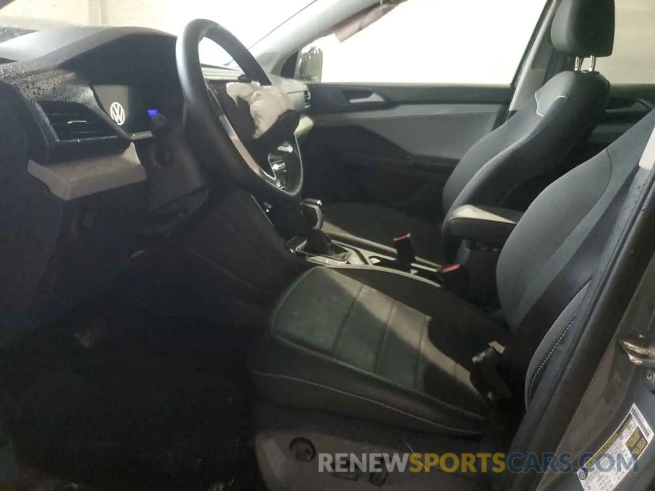 7 Photograph of a damaged car 3VVVX7B27RM018032 VOLKSWAGEN TAOS SE 2024