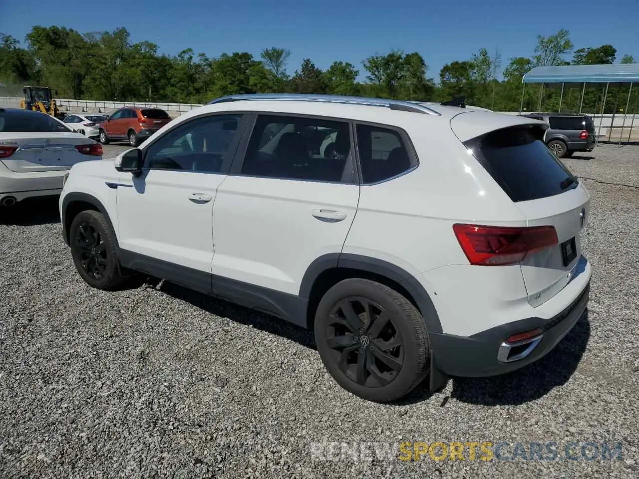 2 Photograph of a damaged car 3VVLX7B23NM090816 VOLKSWAGEN TAOS SE IQ 2022