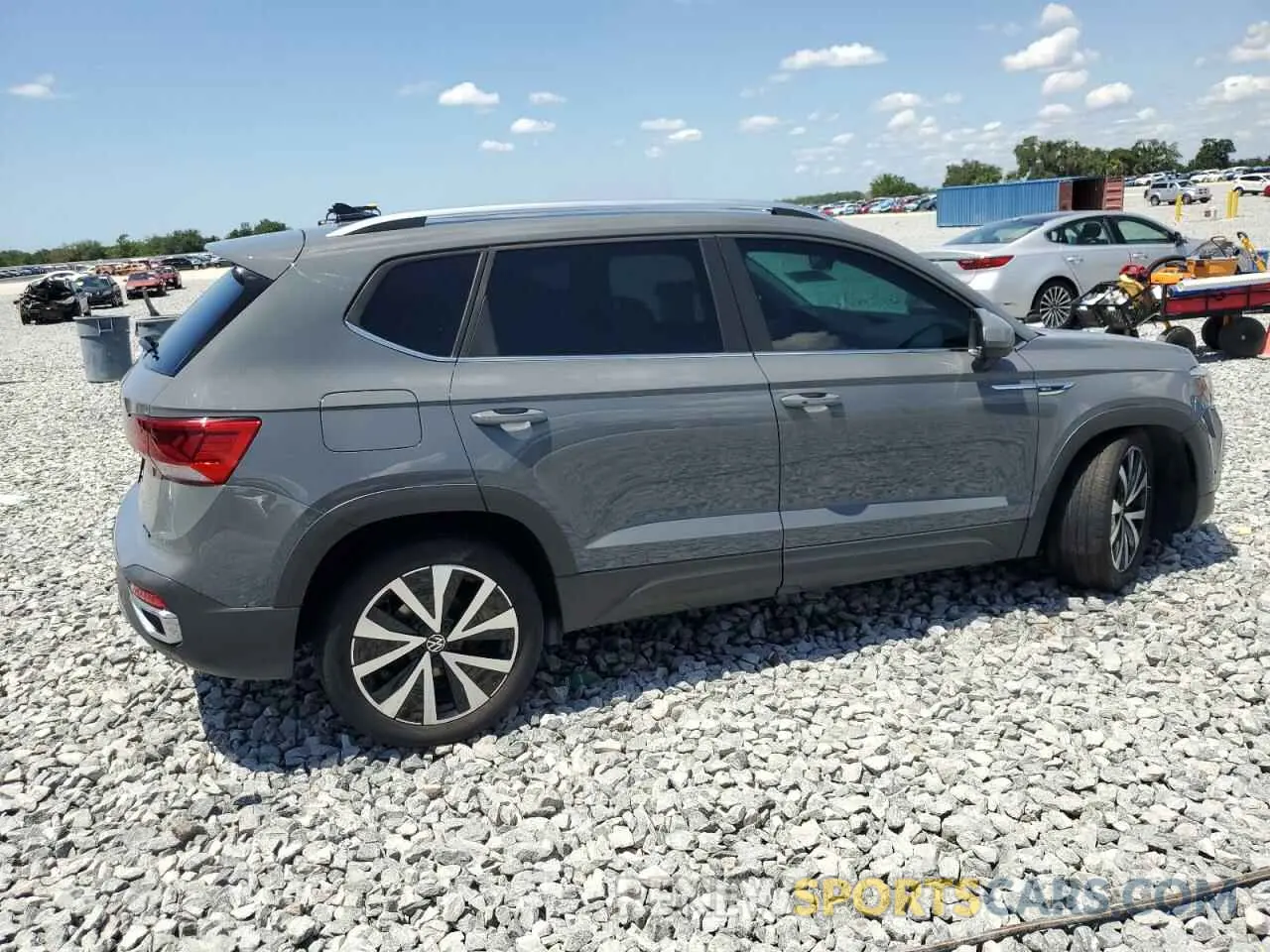 3 Photograph of a damaged car 3VVLX7B25NM020380 VOLKSWAGEN TAOS SE IQ 2022