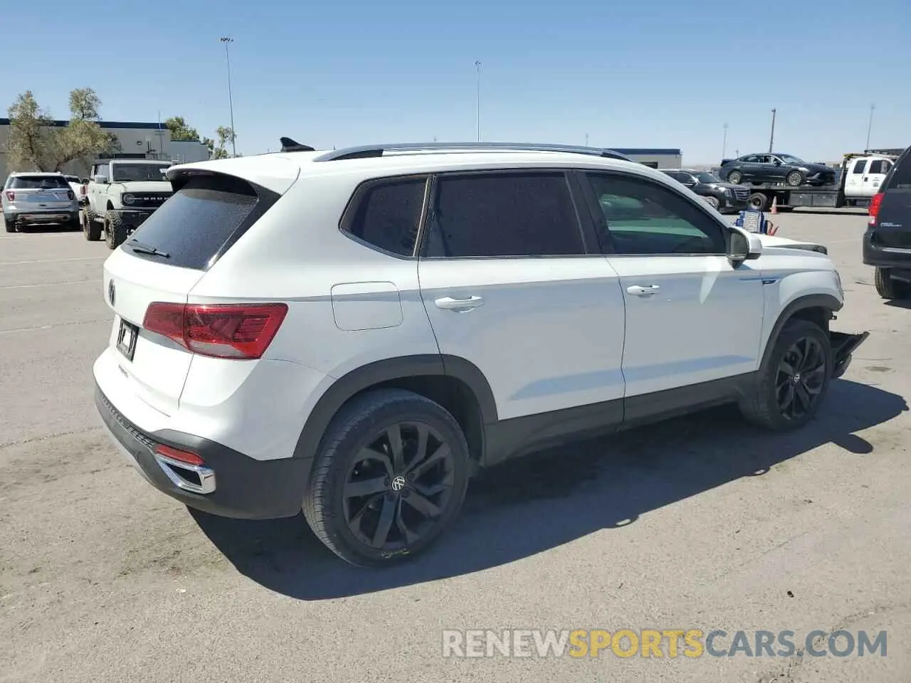 3 Фотография поврежденного автомобиля 3VVLX7B27NM023975 VOLKSWAGEN TAOS SE IQ 2022