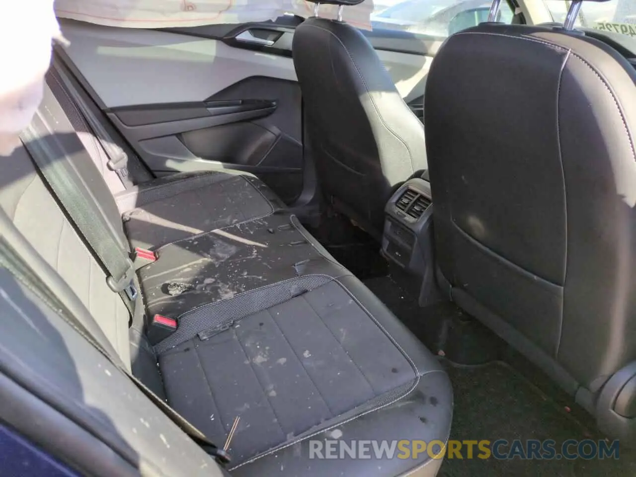 10 Photograph of a damaged car 3VVLX7B29NM013013 VOLKSWAGEN TAOS SE IQ 2022