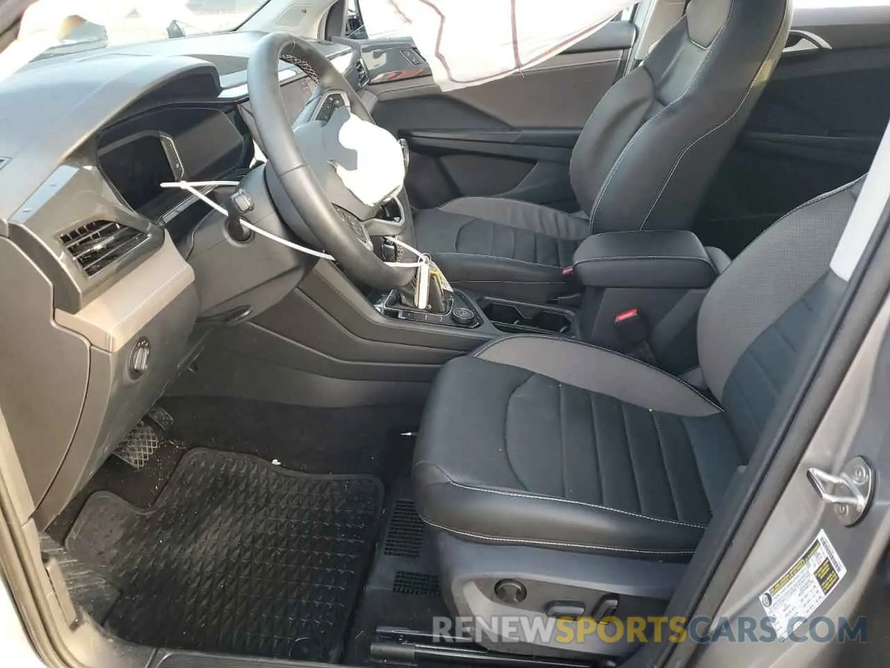 7 Фотография поврежденного автомобиля 3VV2X7B21PM338396 VOLKSWAGEN TAOS SEL 2023