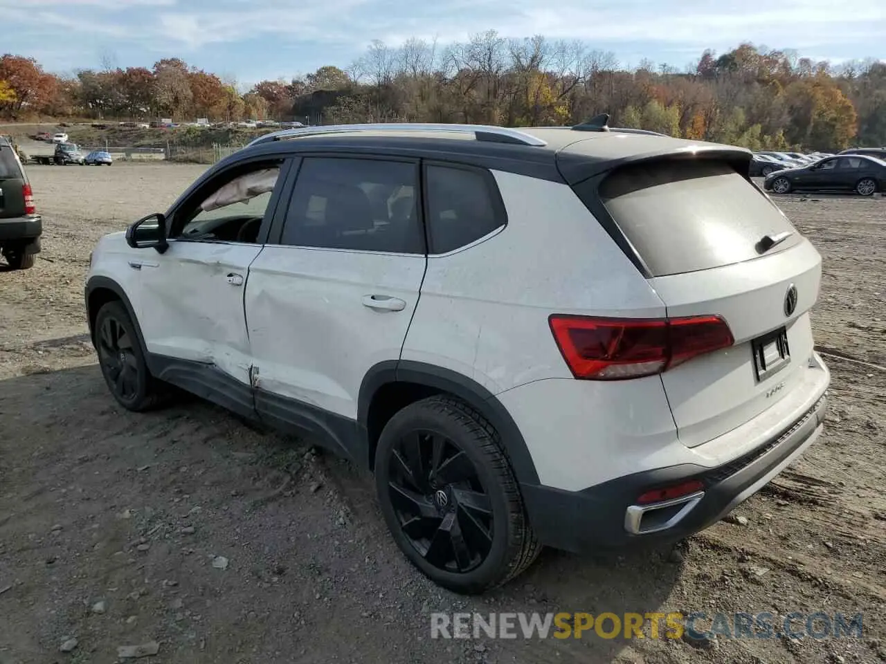 2 Photograph of a damaged car 3VV4X7B22RM052665 VOLKSWAGEN TAOS SEL 2024